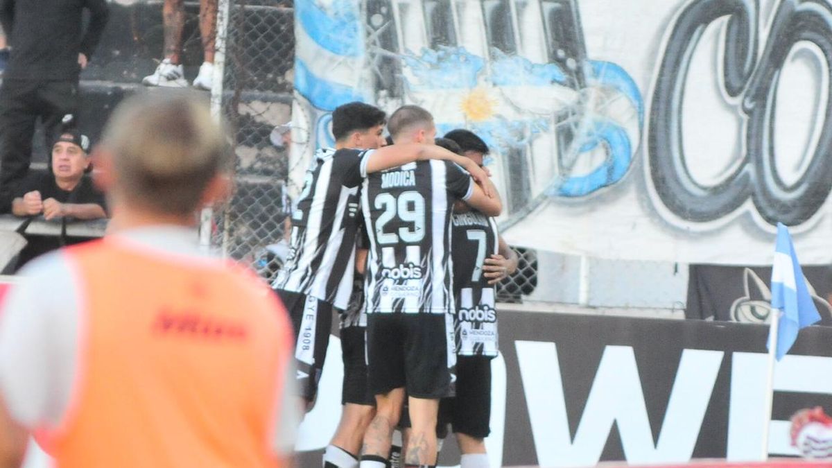 En vivo: Gimnasia lo dio vuelta, le gana 2-1 Defensa y Justicia en el Legrotaglie y lo deja sin playoffs
