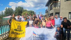 Las autoridades del Partido Libertario de Mendoza.
