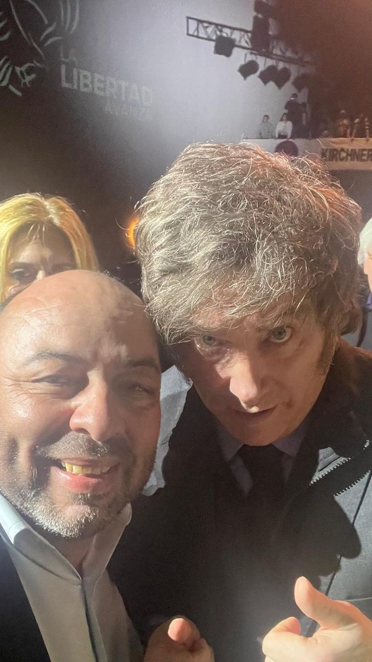 Lalo Creus y el presidente Milei. El matancero cree que hay en ciernes un golpe de mercado.