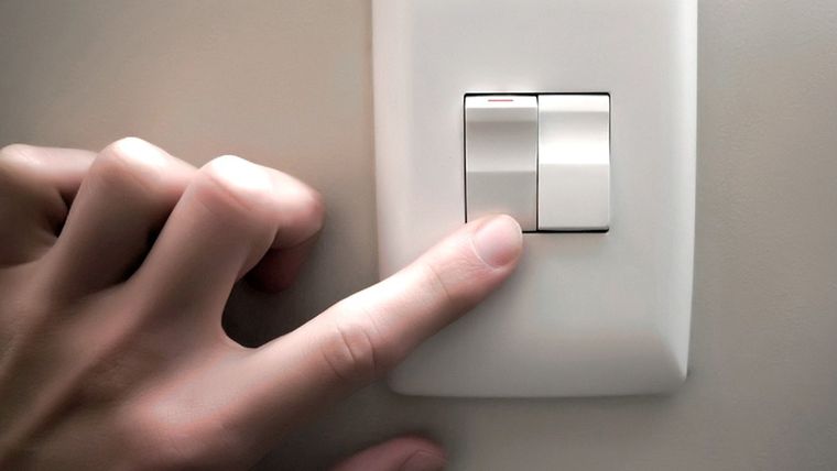 El Gobierno dispuso una suba de hasta 120% en el precio de la luz para los usuarios de mayores ingresos. Foto: Télam