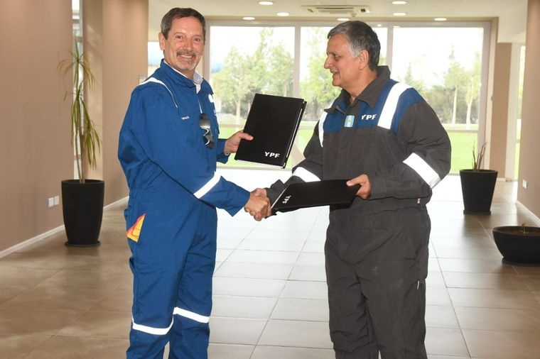 El encuentro incluyó la firma de una carta vinculada con la capacitación de nuevos trabajadores para el sector. El encuentro incluyó la firma de una carta vinculada con la capacitación de nuevos trabajadores para el sector.