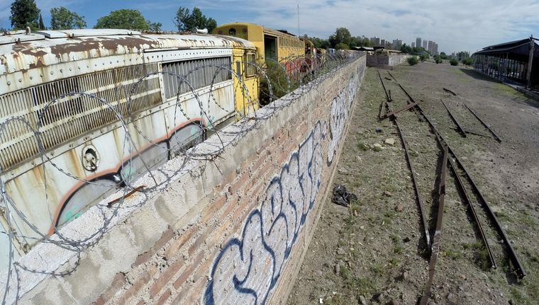 Los terrenos del ferrocarril serán subastados próximamente. Foto: ALF PONCE MERCADO / MDZ