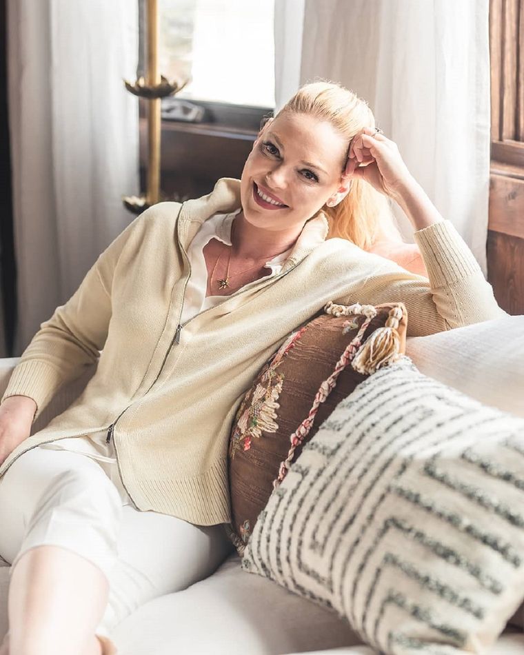 Katherine Heigl es conocida por su papel de Izzie Stevens en Grey’s Anatomy y Jane Nichols en 27 Dresses.