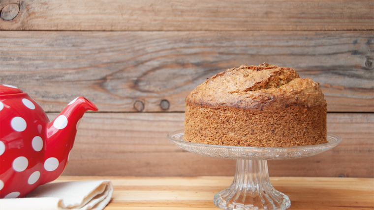 El aroma característico de la receta de torta de anís proviene de las semillas de anís, una especia usada desde hace siglos en la repostería. El aroma característico de la receta de torta de anís proviene de las semillas de anís, una especia usada desde hace siglos en la repostería.