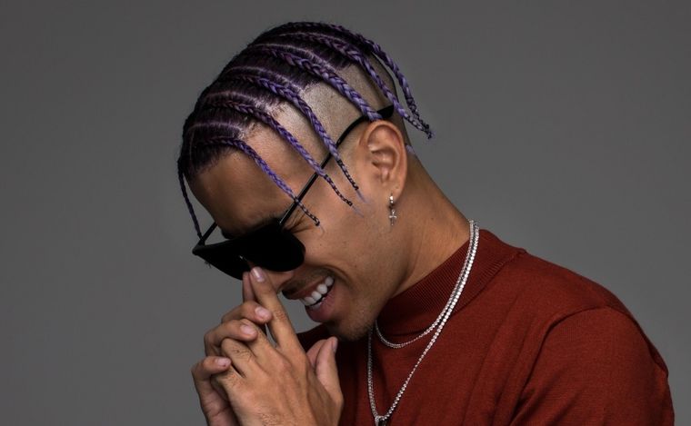 Rauw Alejando está de cumpleaños y su festejo causó la reacción inmediata de Rosalía