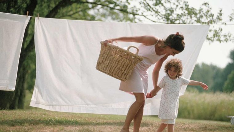 Las sábanas de las cama son vitales para la limpieza del dormitorio Foto: Shutterstock