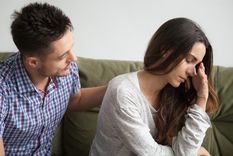 Nadie se salva: 10 señales para detectar una infidelidad Expertas desarrollaron 10 indicios para que te des cuenta si tu pareja es infiel. Foto: Freepik