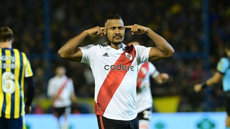 El venezolano firmó con su nuevo club Foto: Télam