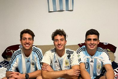 MDZol | Danilo De Benedectis, Leandro Bertarini y Manuel López se encuentran en Alicante desde mayo con la ilusión de asistir al Mundial. Foto: Gentileza