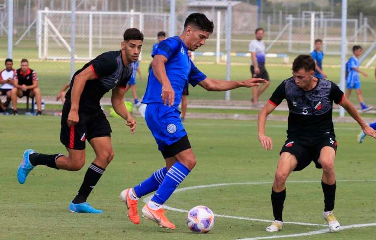 Godoy Cruz - Maipú En un amistoso de preparación, el Tomba y el Botellero igualaron 2 a 2. Foto: Godoy Cruz Godoy Cruz - Maipú En un amistoso de preparación, el Tomba y el Botellero igualaron 2 a 2. Foto: Godoy Cruz