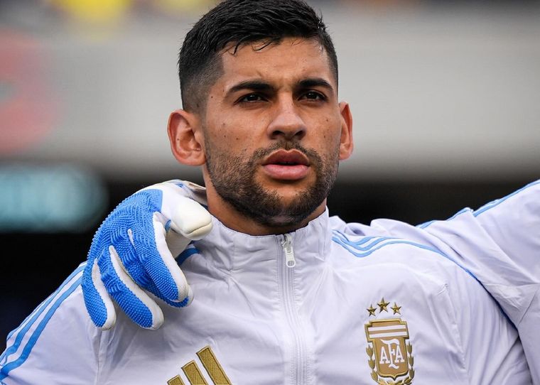 El defensor se ilusiona con volver al fútbol argentino antes de su retiro. Foto: Instagram @cutiromero2