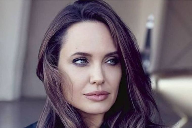 Angelina Jolie, TBT