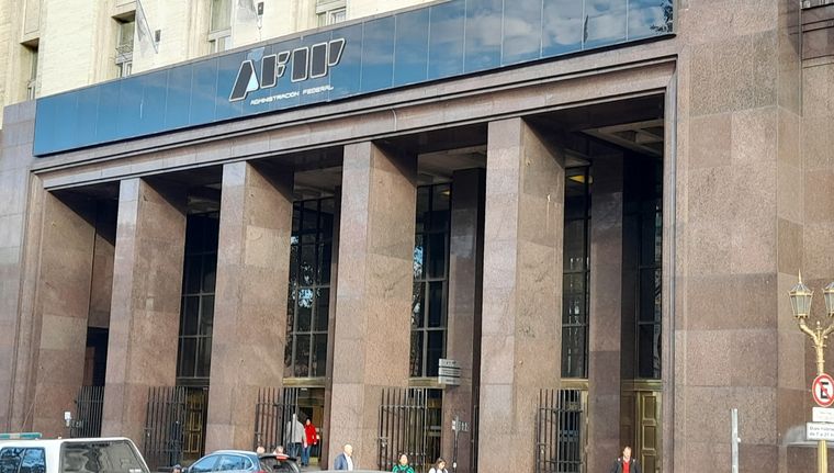 AFIP realizará una nueva subasta este mes de junio 2024. Foto: ALF PONCE MERCADO / MDZ