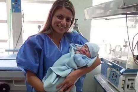 De vender tortitas en la calle, a trabajar como médica contra el coronavirus