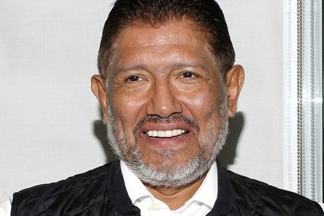 Juan Osorio rindió una emotiva despedida a su madre. Foto: Internet