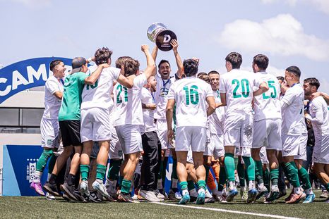 El equipo de Messi y Suárez salió campeón de la D uruguaya. El equipo de Messi y Suárez salió campeón de la D uruguaya.