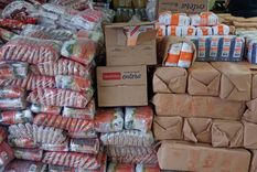 Incineran dos toneladas de alimentos vencidos, que eran retenidas por piqueteros. Foto: Policía Tucumán