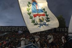 Los hinchas en su noche histórica Foto: Juan Ignacio Blanco/MDZ Los hinchas en su noche histórica Foto: Juan Ignacio Blanco/MDZ