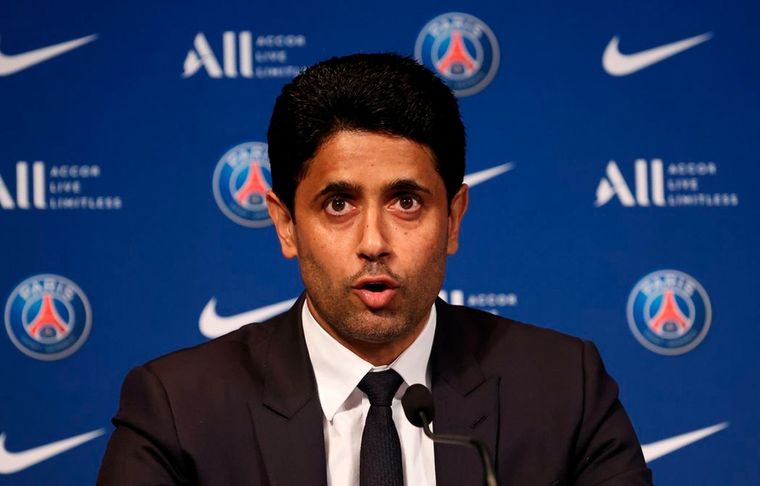 Nasser Al-Khelaifi El presidente del PSG confirmó que recibió una oferta de 4.000 millones de euros para vender el club.
