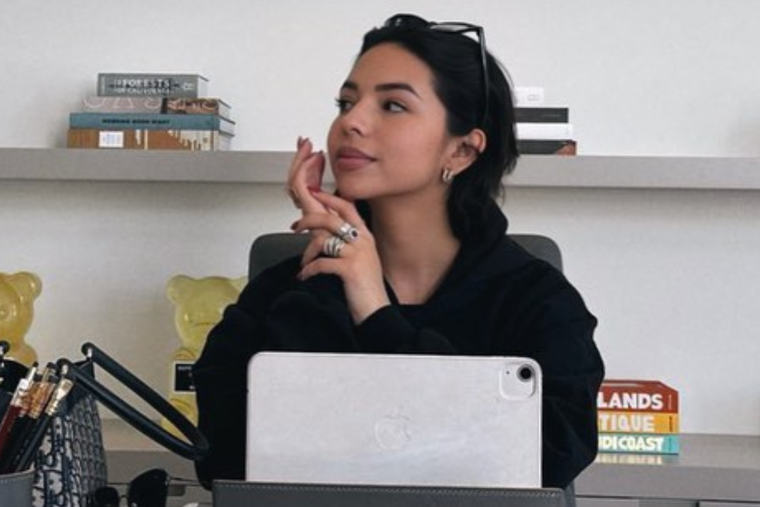 Estos son los llamativos y estilosos jeans de Ángela Aguilar. Foto: INSTAGRAM angela_aguilar_