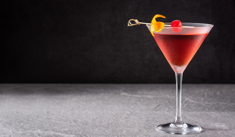 Manhattan. Ideal para quienes valoran los tragos clásicos con cuerpo, ideales para la noche. Manhattan. Ideal para quienes valoran los tragos clásicos con cuerpo, ideales para la noche.