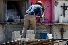 Las cifras de muertes por covid en México superan las 300.000. Foto: GETTY IMAGES