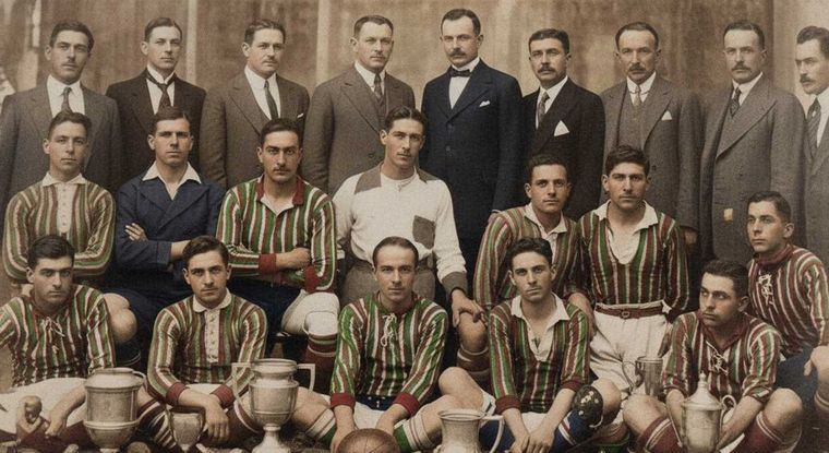 Desde antes de 1913, año de su fundación, el Club Sportivo Independiente Rivadavia ha sido protagonista del fútbol de Mendoza. No siempre tan buenas como las de este debut en la Libertadores.