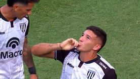 Luciano Paredes festeja el histórico gol de Gimnasia en la Bombonera. Luciano Paredes festeja el histórico gol de Gimnasia en la Bombonera.