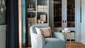 Aunque los colores pueden aportar interés no es necesario obsesionarse con esta idea para todas las habitaciones. Foto: Julie Soefer y Marie Flanigan Interiors. Aunque los colores pueden aportar interés no es necesario obsesionarse con esta idea para todas las habitaciones. Foto: Julie Soefer y Marie Flanigan Interiors.