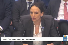 Luciana Carrasco se perfila como virtual ministra de Defensa.