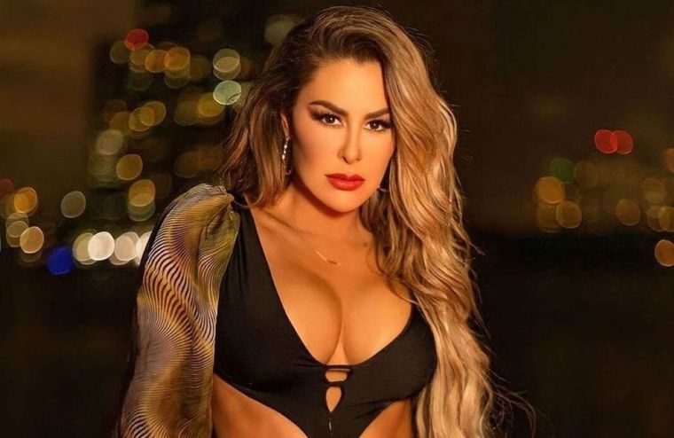 Ninel Conde desató la locura de sus seguidores con un provocador look. Foto: Instagram/ Ninel Conde