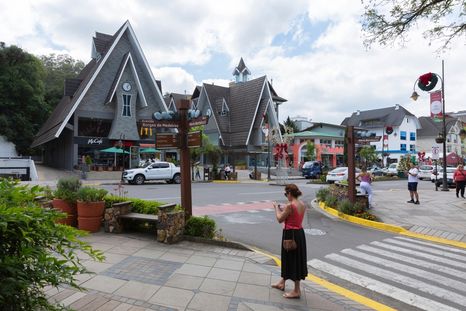 Gramado es ideal para visitar todo el año gracias a su clima estable y su oferta cultural y natural más allá del verano. Foto: Shutterstock