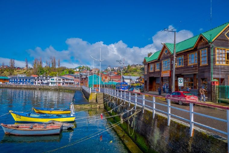 Chonchi es una ciudad de la zona sur de Chile ubicada en la Isla Grande de Chiloé. Foto: Shutterstock