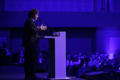 Javier Milei apuntó contra el kirchnerismo en el Congreso del IAEF. Javier Milei apuntó contra el kirchnerismo en el Congreso del IAEF.