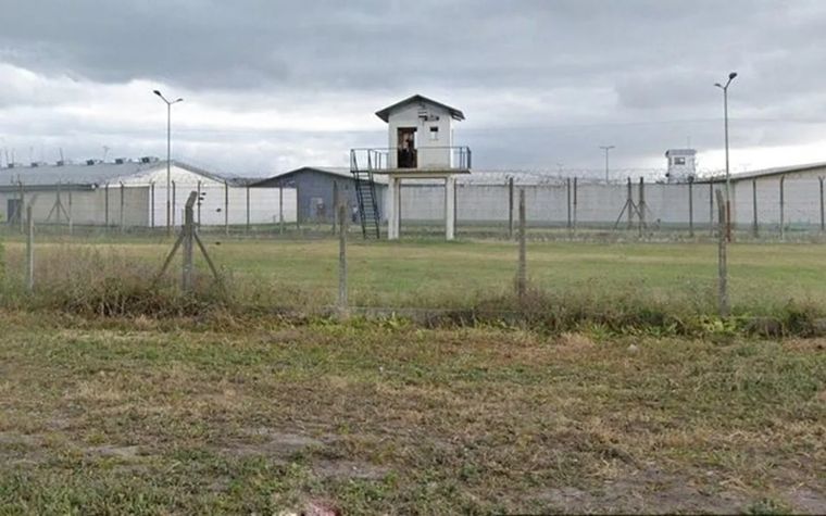 Los delincuentes lograron superar el cerco perimetral de la cárcel. Foto: NA.