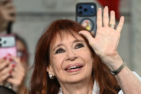 Hay un operativo en marcha para correr a Cristina Kirchner del PJ. Hay un operativo en marcha para correr a Cristina Kirchner del PJ.