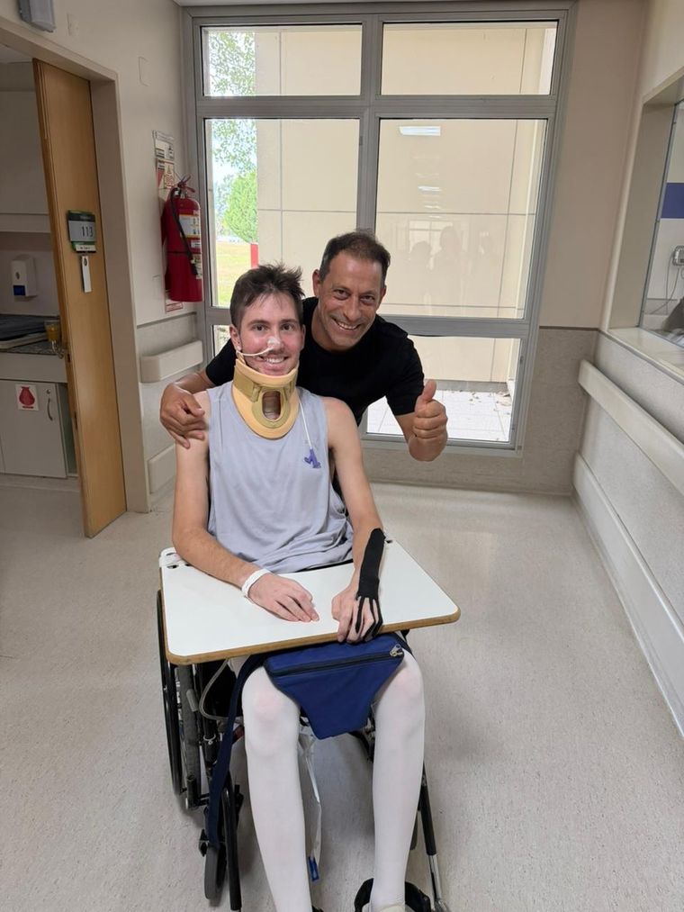 Juan Cruz Yacopini continúa con su recuperación y en redes sociales compartió unas fotos desde la clínica.