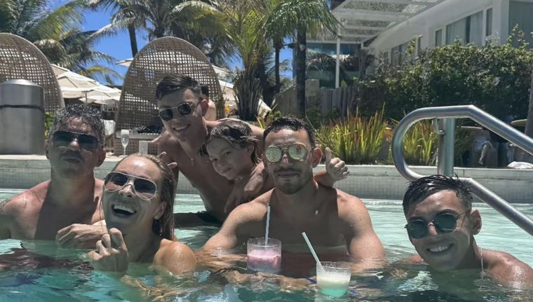 Geraldine la Rosa, la esposa de Gallardo posteó esta foto con la palabra gratitud y un corazón. Foto: IG Geraldine la Rosa (@gerald.larosa)