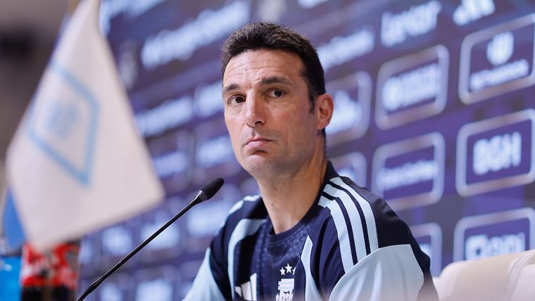Lionel Scaloni confirmó la prelista de la selección argentina con un mendocino dentro de los 55 jugadores. Lionel Scaloni confirmó la prelista de la selección argentina con un mendocino dentro de los 55 jugadores.