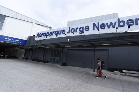 El derrumbe en el Aeroparque Jorge Newbery ocurrió durante la madrugada del martes. El derrumbe en el Aeroparque Jorge Newbery ocurrió durante la madrugada del martes.