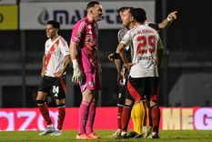 El arquero fue la gran figura de River en Junín. Foto: Fotobaires