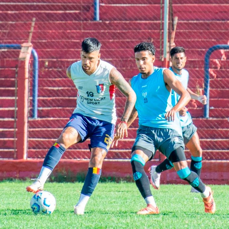 Ezequiel Cohen, jugador de Español, hizo un peculiar pedido antes de debutar en Copa Argentina. Foto: @eze_cohen22