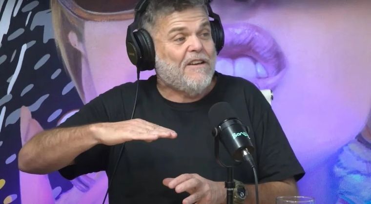 El actor no dudó en tomar una inesperada decisión durante la emisión del programa de Esteban Trebucq. Foto: Captura pantalla Bondi Live
