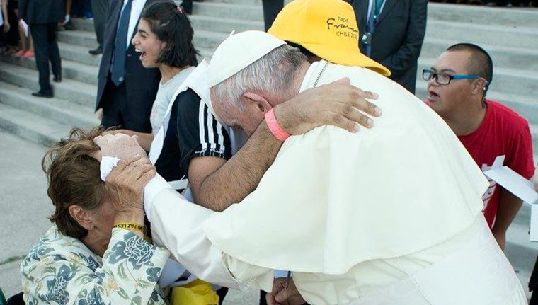El papa Francisco en Chile con ancianos y discapacitados durante su viaje apostólico realizado del 15 al 18 de enero de 2018. Foto: vaticannews.va