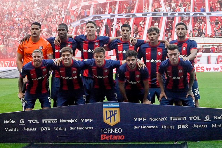 San Lorenzo tiene en carpeta a dos jugadores para reforzar el plantel. Foto: Fotobaires
