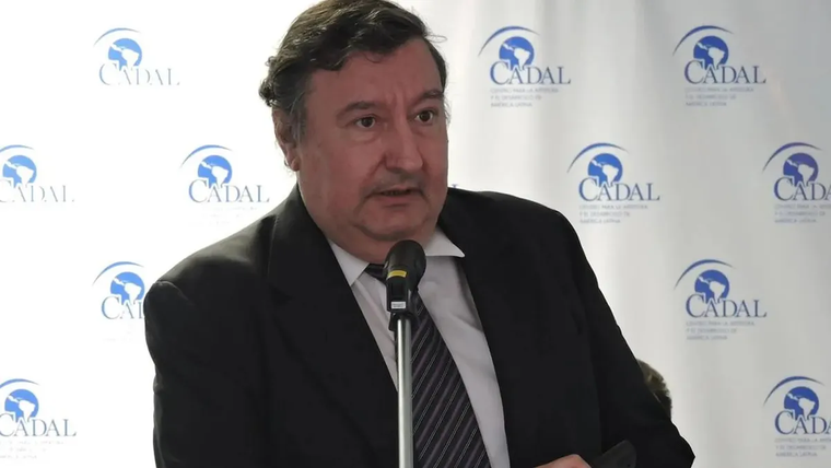 Ricardo Rojas podría ser el reemplazante de Barra.