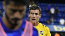 A pesar de estar más que nunca en la cuerda floja, el técnico dio la cara tras otra noche tensa y dejó en claro que comprende la exigencia del mundo Boca.