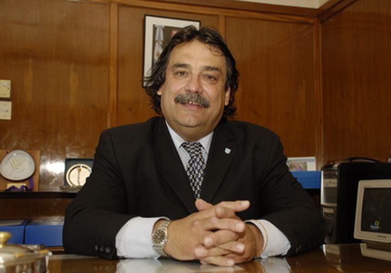 El ministro de Salud Armando Calletti, dijo que garantizarán la custodia de los médicos. Foto: Nacho Gaffuri / MDZ