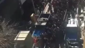 Tensión en Teherán tras la crisis económica: comerciantes protestaron en la calle y hubo gases lacrimógenos