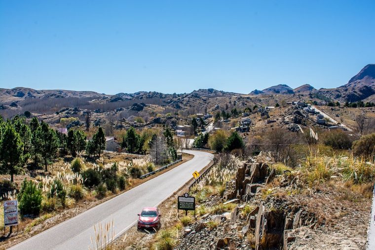 La Carolina combina historia minera, altura y arroyos perfectos para refrescarse. La Carolina combina historia minera, altura y arroyos perfectos para refrescarse.
